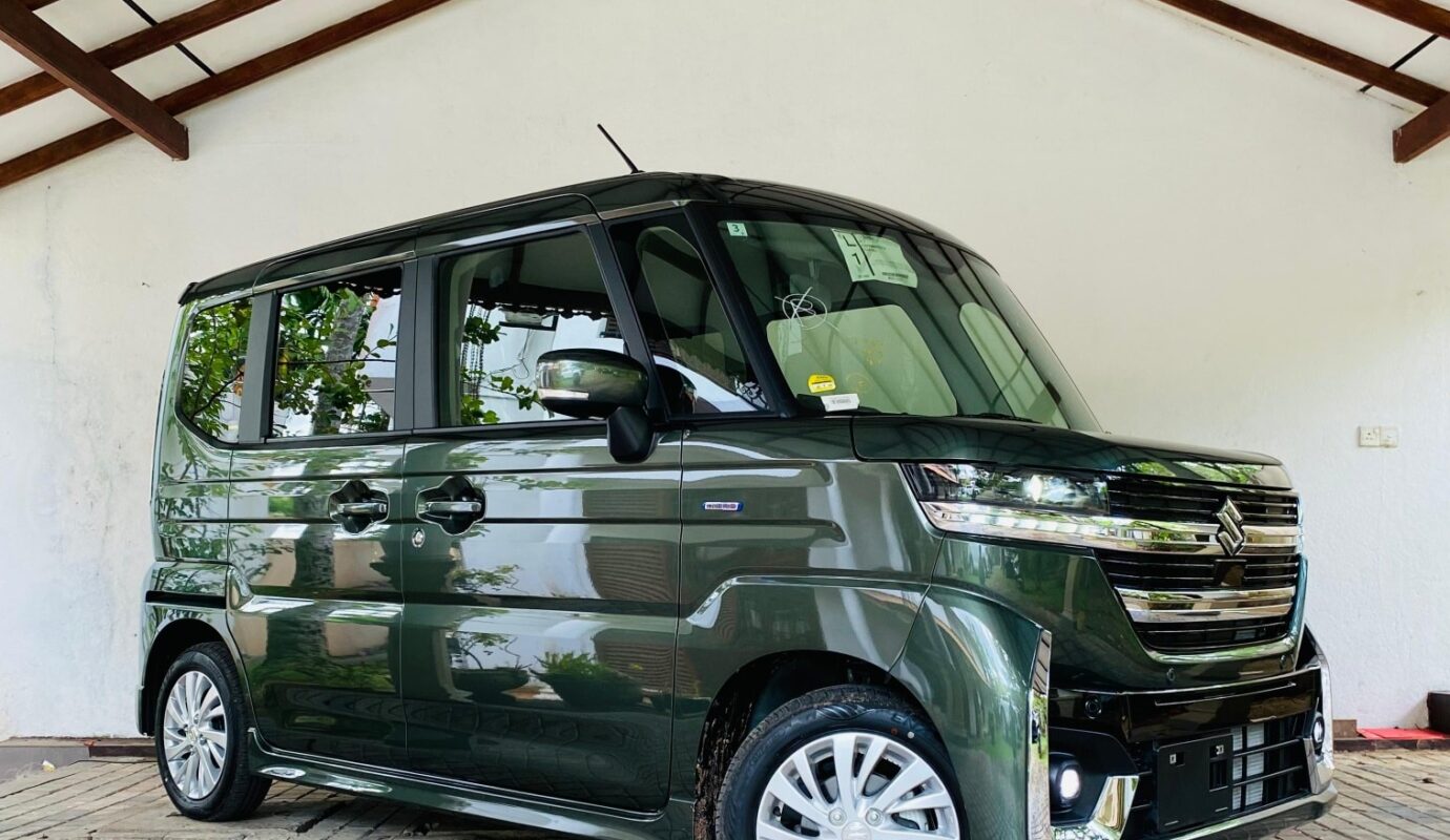 Suzuki Spacia Custom XS – 2024