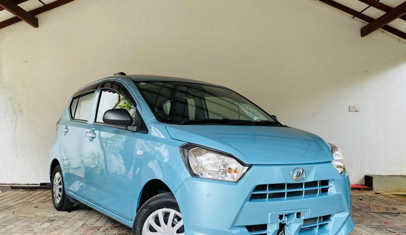 Daihatsu Mira ES L – 2024
