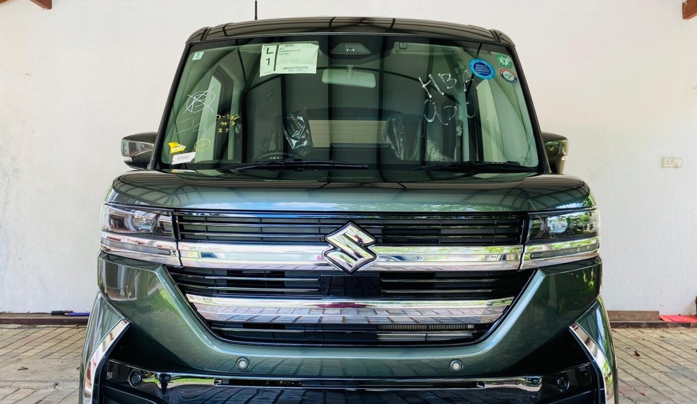 Suzuki Spacia Custom XS – 2024